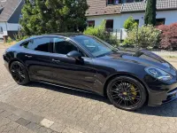 Gebraucht Porsche Panamera 4S 441 PS (324 kW) 2016 Tiefschwarzmetallic Kleinwagen