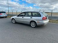 Gebraucht Volvo V40 100 PS (73 kW) 2000 Silber Kombi