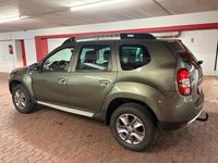 Gebraucht Dacia Duster 102 PS (75 kW) 2014 Grün SUV