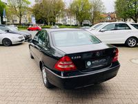 Gebraucht Mercedes C220 143 PS (105 kW) 2003 Schwarz Limousine