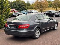 Gebraucht Mercedes E200 184 PS (135 kW) 2011 Grau Limousine