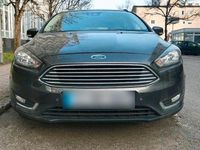 Gebraucht Ford Focus Titanium 120 PS (88 kW) 2014 Grün Kombi