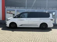 Używany VW Multivan Edition 150 KM (110 kW) 2025 Czarny Minivan