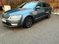 Gebraucht Skoda Octavia Style 150 PS (110 kW) 2015 Grau Kleinwagen