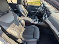 Gebraucht BMW 330e Shadowline 292 PS (214 kW) 2020 Silber Kombi