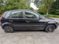 Gebraucht Ford Fiesta 60 PS (44 kW) 2003 Schwarz Kleinwagen