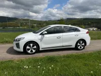 Gebraucht Hyundai Ioniq Style 141 PS (103 kW) 2019 Weiß Kleinwagen