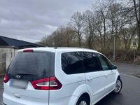 Gebraucht Ford Galaxy 163 PS (119 kW) 2014 Weiß Van / Kleinbus