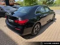 Gebraucht Mercedes A180 Progressive 136 PS (100 kW) 2024 Lack kosmosschwarz Limousine