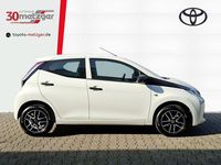 Gebraucht Toyota Aygo 69 PS (50 kW) 2018 Weiß Kleinwagen