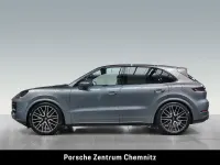 Gebraucht Porsche Cayenne E-Hybrid 470 PS (345 kW) 2026 Grau SUV