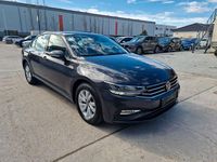 Gebraucht VW Passat 122 PS (89 kW) 2020 Grau Limousine
