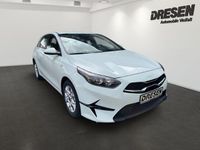 Gebraucht Kia Ceed Vision 140 PS (102 kW) 2024 Wd) casa white s (weiss Kleinwagen