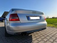 Second-hand Audi S4 Basis 320 CP (235 kW) 1999 Argintiu Berlinǎ