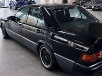Gebraucht Mercedes 190 118 PS (86 kW) 1990 Schwarz Limousine
