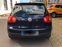 Gebraucht VW Golf V 75 PS (55 kW) 2004 Blau Kleinwagen