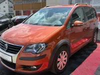 Gebraucht VW Touran Cross 140 PS (102 kW) 2010 Orange Van / Kleinbus