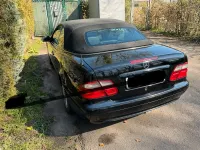 Gebraucht Mercedes CLK200 163 PS (119 kW) 2001 Schwarz Cabrio