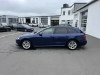 Gebraucht Audi A4 Advanced Plus 204 PS (150 kW) 2022 Navarrablau Kombi
