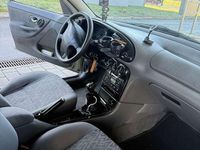 Gebraucht Ford Mondeo 95 PS (69 kW) 1999 Grün Limousine