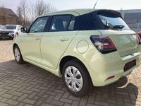Neu Suzuki Swift 83 PS (61 kW) 2025 Gelb Kleinwagen