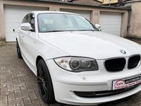 Gebraucht BMW 120 Advantage 170 PS (125 kW) 2011 Weiß Kleinwagen