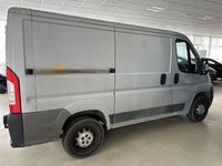 Gebraucht Peugeot Boxer 110 PS (80 kW) 2012 Grau Van