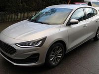 Gebraucht Ford Focus Titanium 155 PS (114 kW) 2025 Polarsilber Limousine