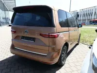Neu VW Multivan Style 150 PS (110 kW) 2025 Copper bronze metallic Van / Kleinbus