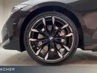 Gebraucht BMW 330 M Sport 245 PS (180 kW) 2025 Saphirschwarz metallic Kombi
