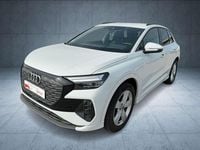 Gebraucht Audi Q4 e-tron Comfort 150 kW (204 PS) 2022 Gletscherweiß metallic SUV