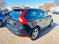 Gebraucht Volvo XC60 Kinetic 220 PS (161 kW) 2016 Blau SUV