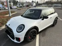 Używany Mini John Cooper Works 231 KM (169 kW) 2025 Biały Hatchback