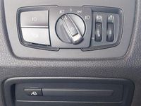 Gebraucht BMW 318 143 PS (105 kW) 2014 Grau Limousine