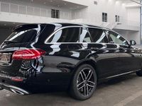 Gebraucht Mercedes E300 194 PS (142 kW) 2022 Schwarz Kombi
