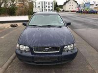 Gebraucht Volvo V40 102 PS (75 kW) 2003 Blau Kombi