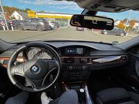 Second-hand BMW 325 218 CP (160 kW) 2006 Argintiu Berlinǎ