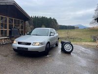 Gebraucht Audi A3 Ambiente 101 PS (74 kW) 1999 Silber Kleinwagen