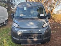 Neu Toyota Proace H2 140 PS (102 kW) 2025 Grau Van / Kleinbus