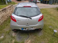 Gebraucht Mazda 2 75 PS (55 kW) 2009 Silber Kleinwagen