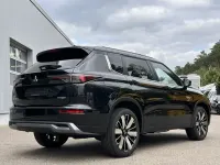 Neu Mitsubishi Outlander P-HEV 306 PS (225 kW) 2026 Schwarz SUV