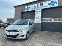 Gebraucht Hyundai i10 Edition 69 PS (50 kW) 2013 Silber Kleinwagen