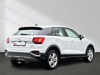 Gebraucht Audi Q2 Advanced Plus 190 PS (139 kW) 2023 Gletscherweiß metallic SUV