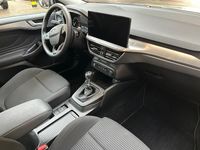 Gebraucht Ford Focus 125 PS (91 kW) 2024 Silber Kombi