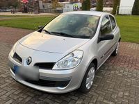 Gebraucht Renault Clio II Authentique 75 PS (55 kW) 2008 Grau Limousine