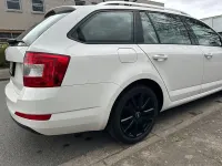 Gebraucht Skoda Octavia Ambition 140 PS (102 kW) 2013 Weiß Kombi