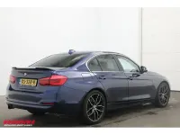 Gebraucht BMW 318 136 PS (100 kW) 2016 Blau Limousine