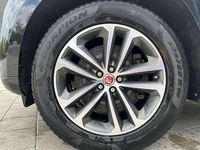 Gebraucht Jaguar F-Pace R-Dynamic 304 PS (223 kW) 2021 Schwarz (santorini black) SUV