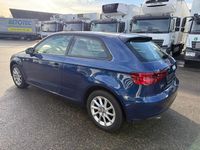 Gebraucht Audi A3 Attraction 105 PS (77 kW) 2013 Blau Limousine