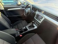 Gebraucht VW Passat 150 PS (110 kW) 2014 Blau Kombi